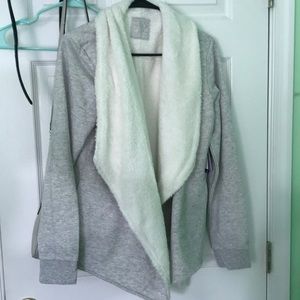 GAIAM compass sherpa wrap jacket